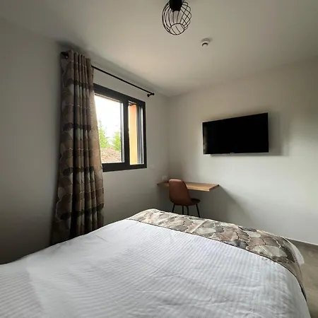 Le Hotel
